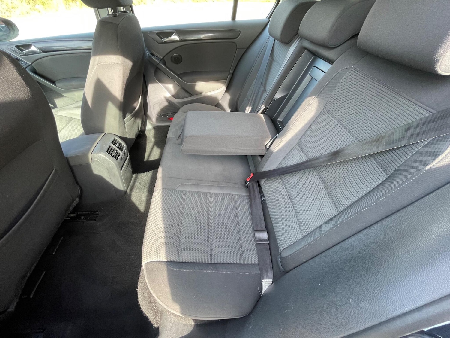 Used Volkswagen Golf 2011 for sale - 76992575: Photo 27