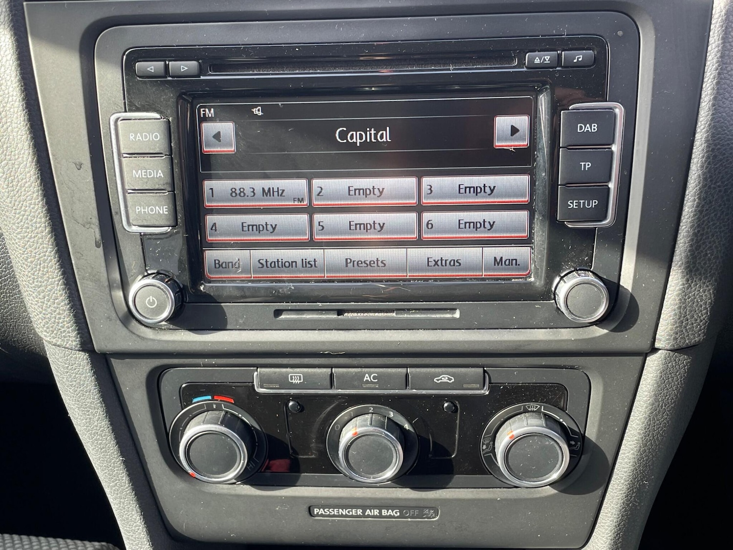 Used Volkswagen Golf 2011 for sale - 76992575: Photo 33