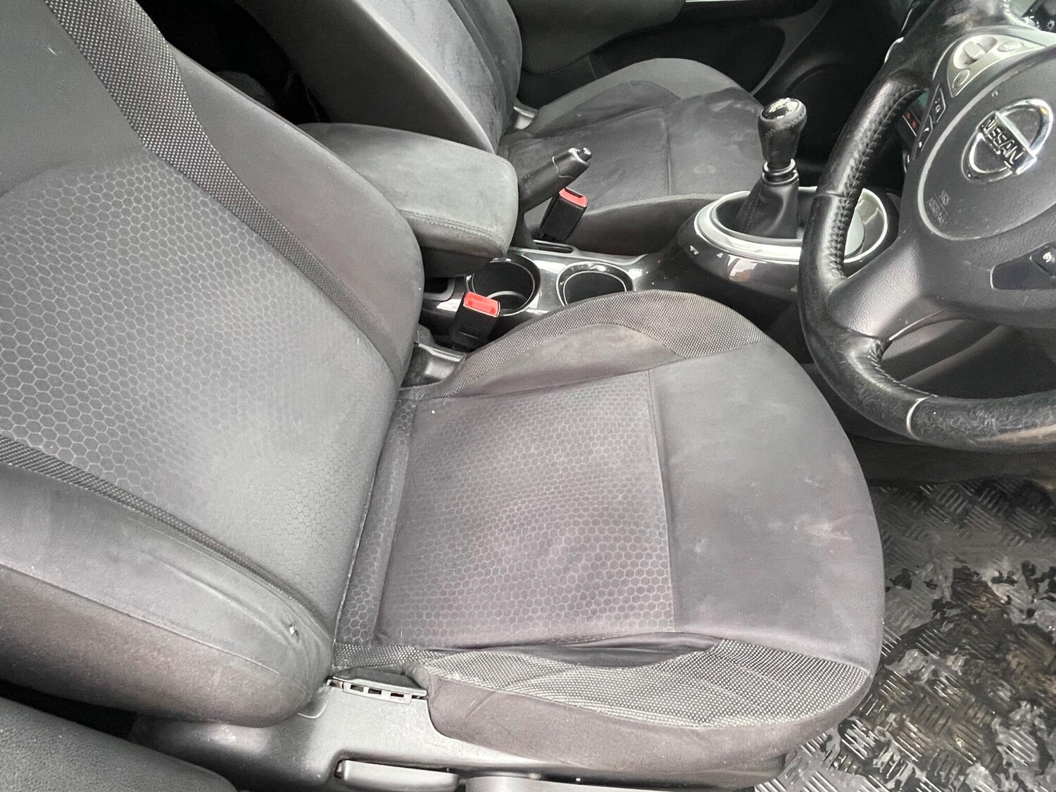 Used Nissan Juke 2015 for sale - 76251381: Photo 30