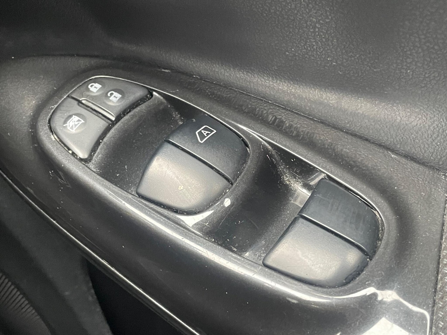 Used Nissan Juke 2015 for sale - 76251381: Photo 38