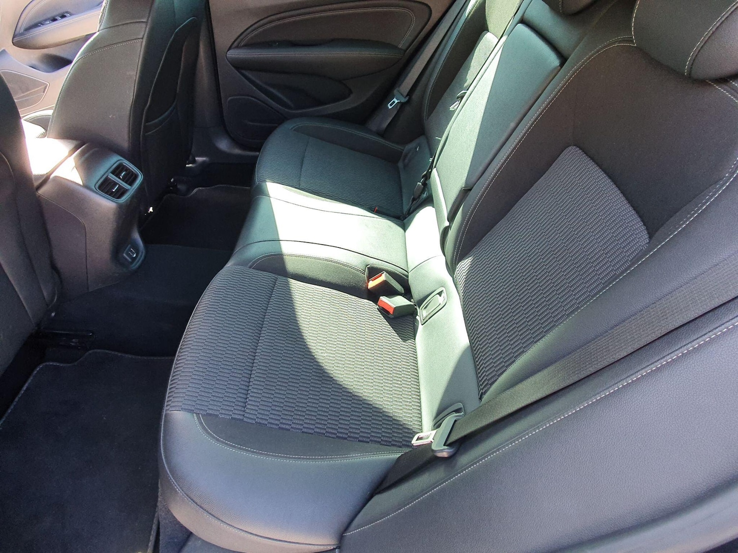 Used Vauxhall Insignia 2018 for sale - 76423527: Photo 24