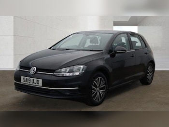 Used Volkswagen Golf 2019 for sale - 79471942: Photo