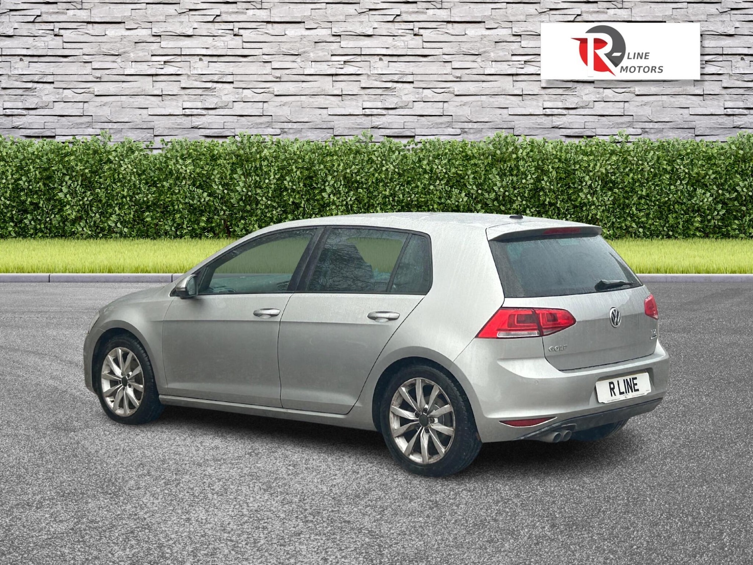 Used Volkswagen Golf 2014 for sale - 76752875: Photo 11