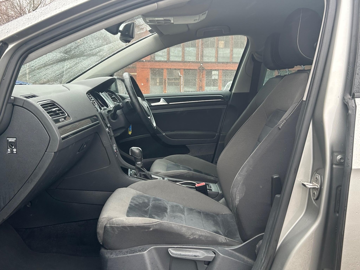 Used Volkswagen Golf 2014 for sale - 76752875: Photo 17