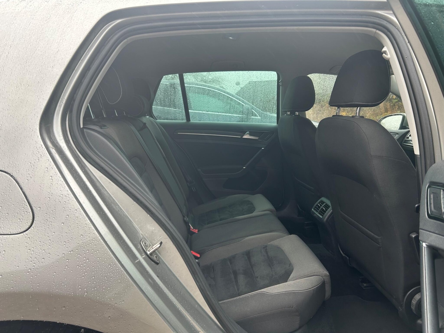 Used Volkswagen Golf 2014 for sale - 76752875: Photo 27