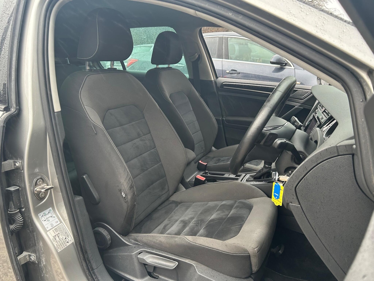 Used Volkswagen Golf 2014 for sale - 76752875: Photo 29