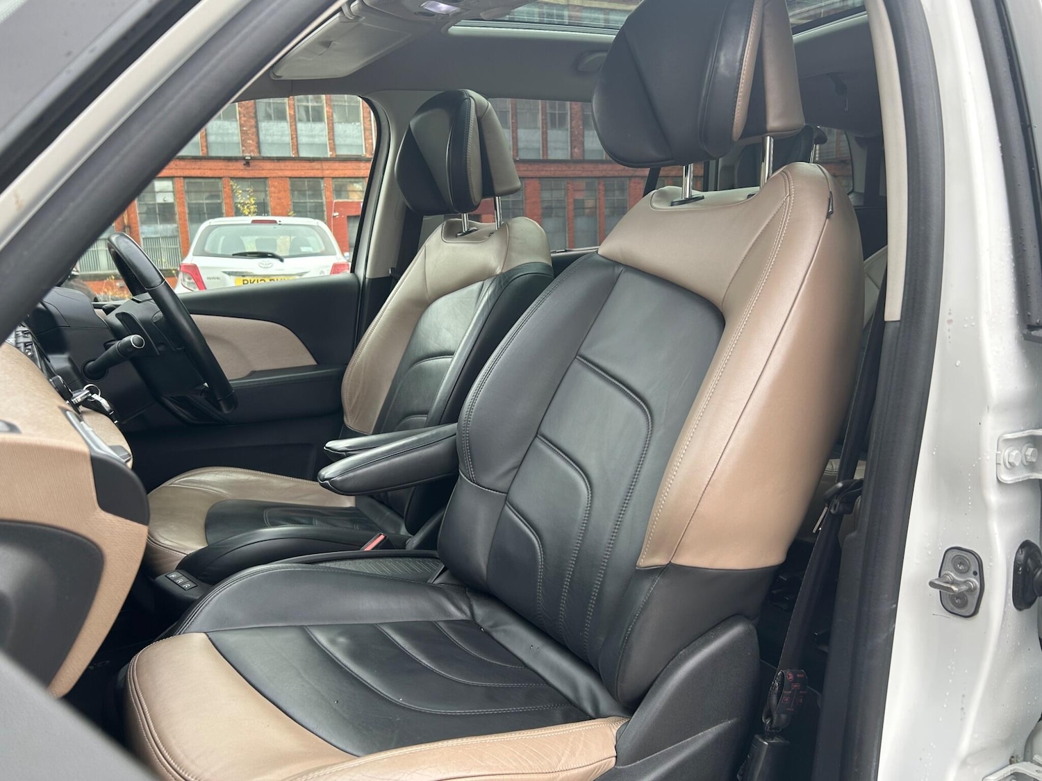 Used Citroen C4 Grand Picasso 2015 for sale - 76425337: Photo 45