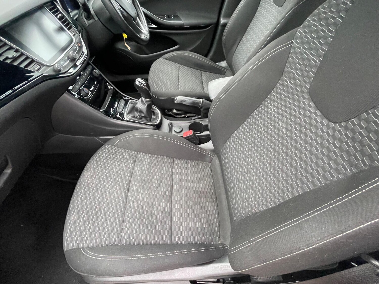 Used Vauxhall Astra 2017 for sale - 76251251: Photo 19