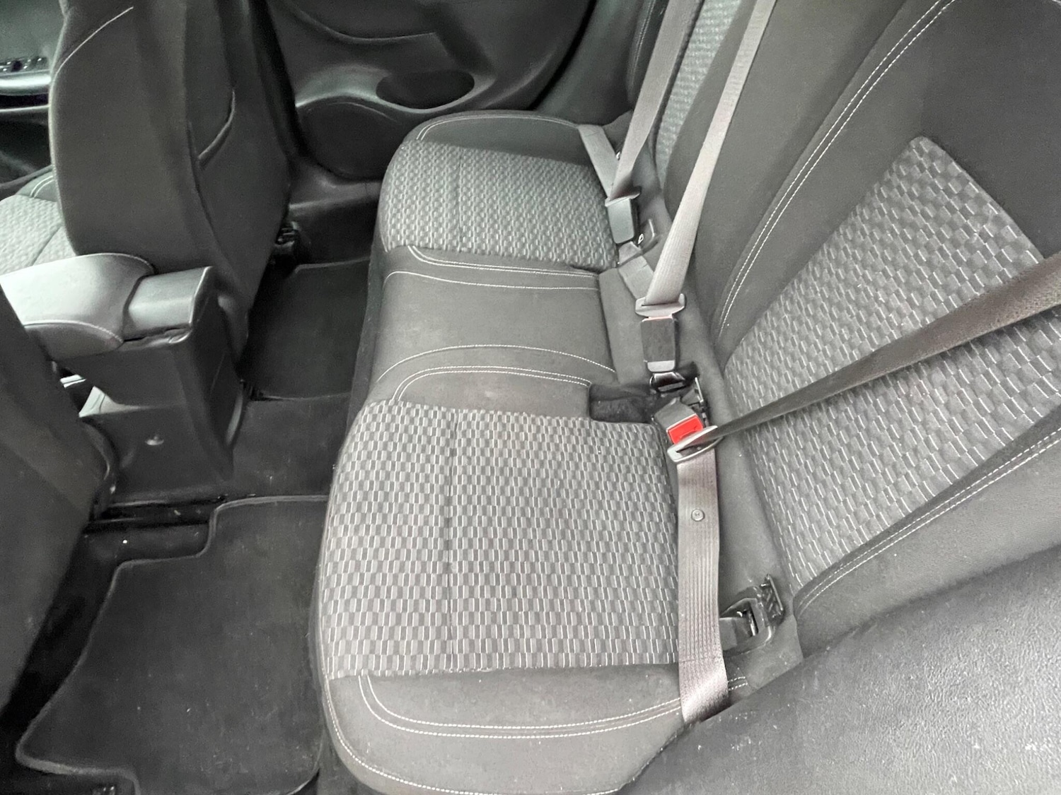 Used Vauxhall Astra 2017 for sale - 76251251: Photo 21