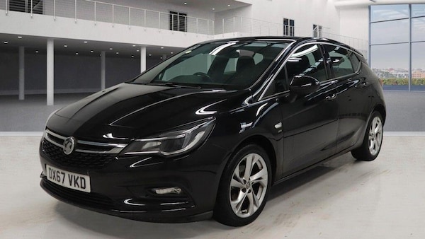 Used Vauxhall Astra 2017 for sale - 76251251: Photo 2