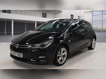 Used Vauxhall Astra 2017 for sale - 76251251: Photo 2