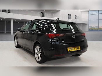 Used Vauxhall Astra 2017 for sale - 76251251: Photo 3