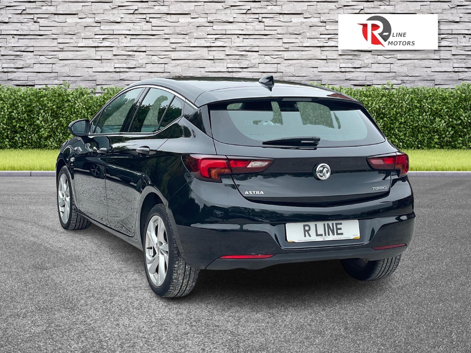 Used Vauxhall Astra 2017 for sale - 76251251: Photo 5