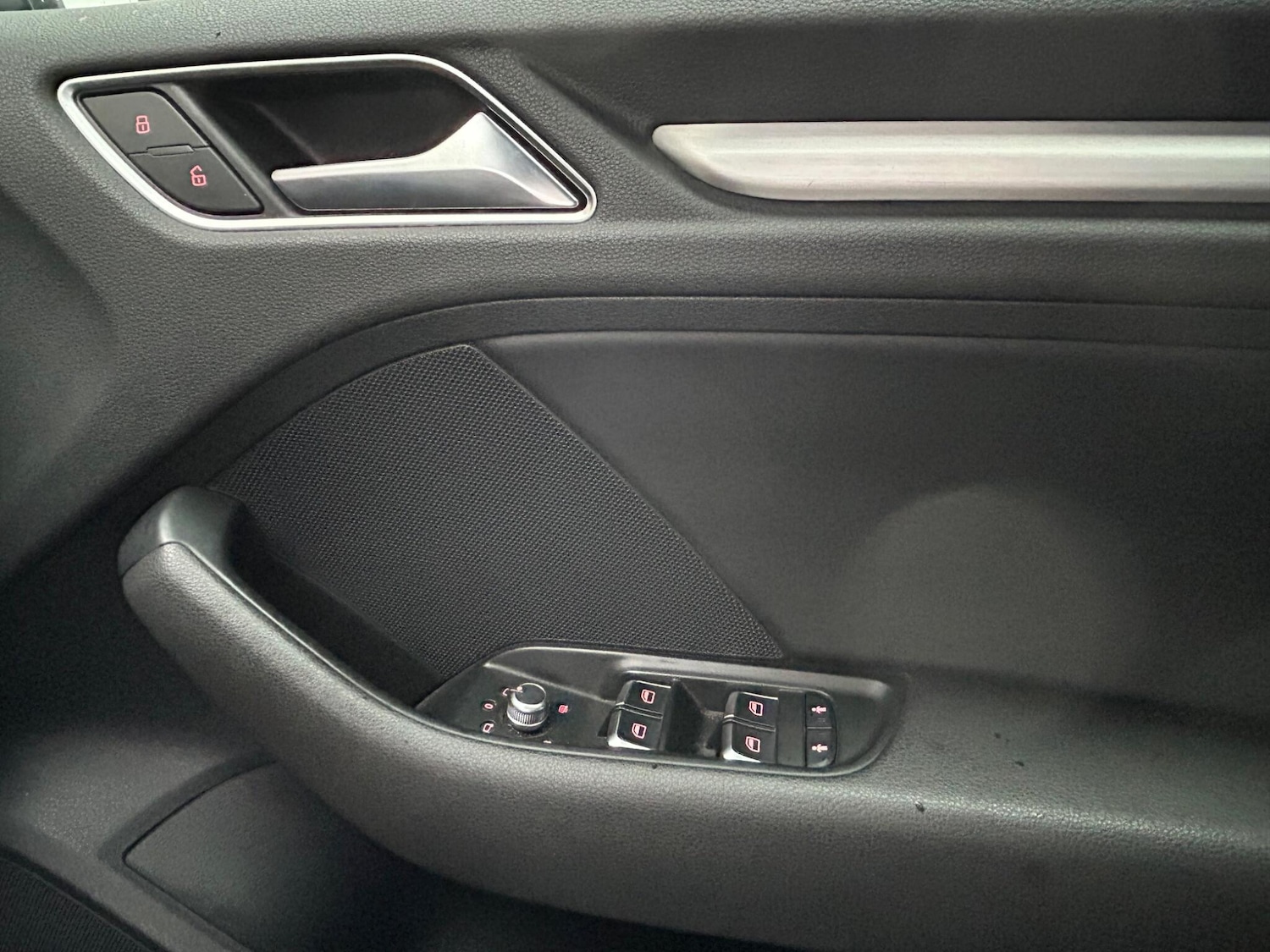 Used Audi S3 2014 for sale - 77242830: Photo 31