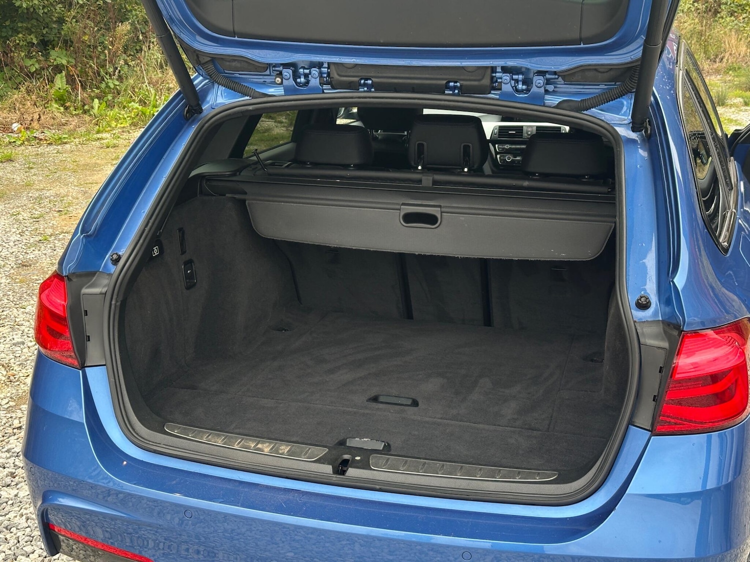 Used BMW 3 Series 2017 for sale - 76283656: Photo 11