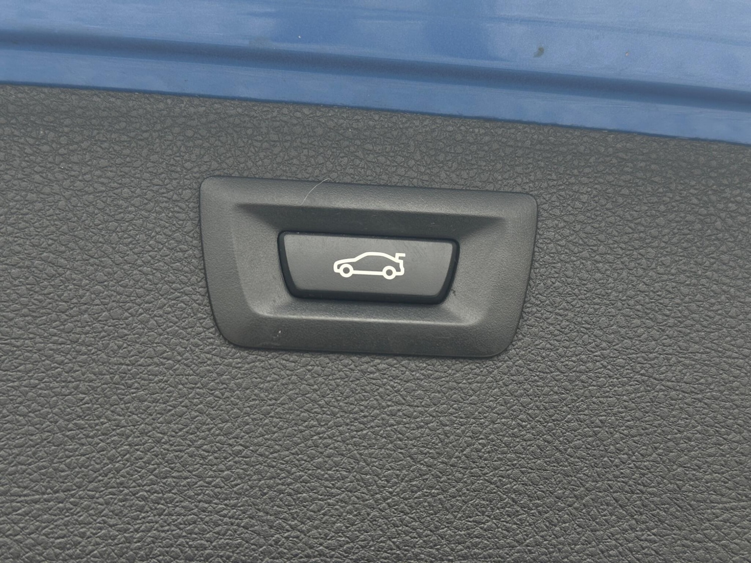 Used BMW 3 Series 2017 for sale - 76283656: Photo 12