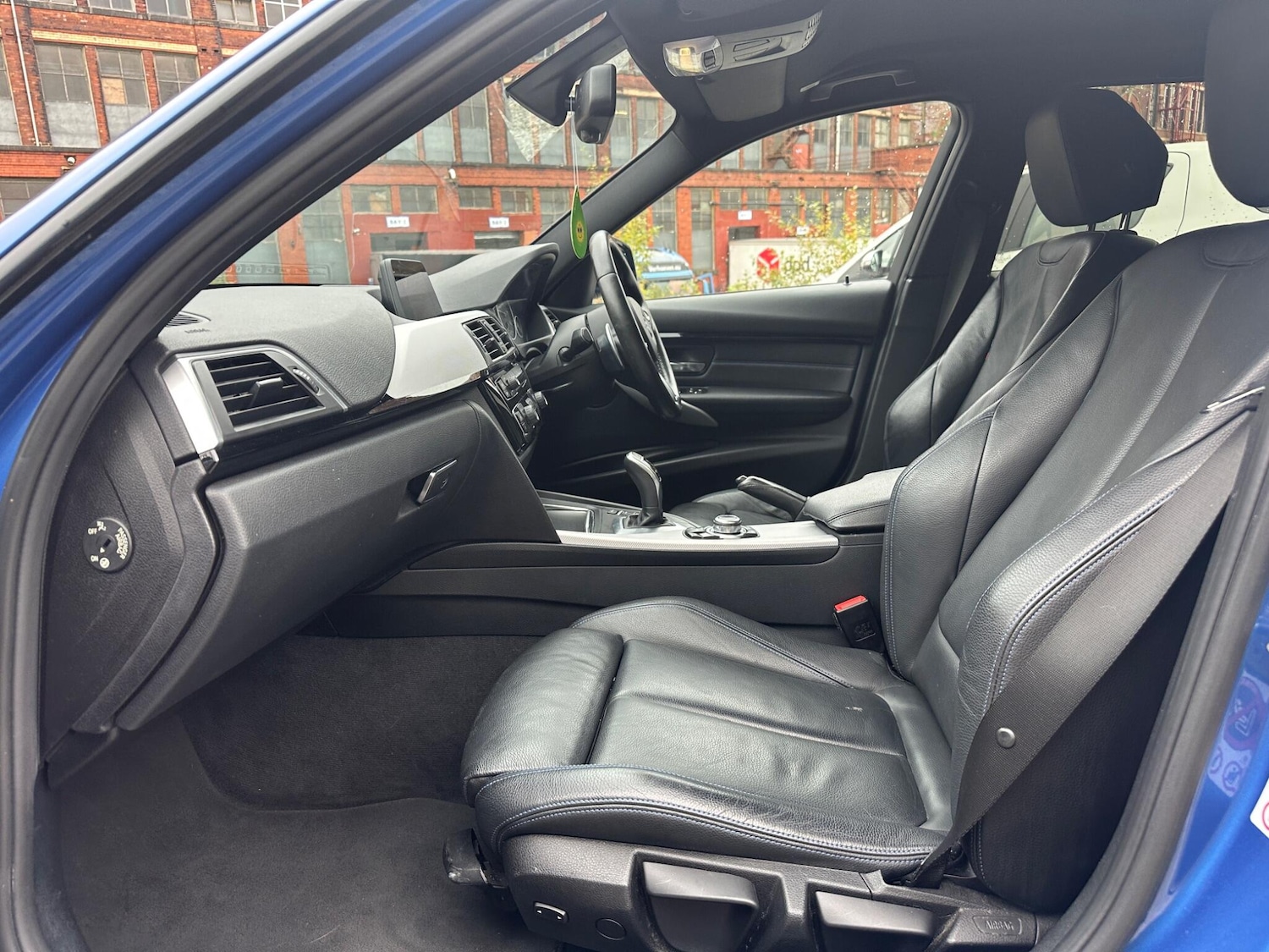 Used BMW 3 Series 2017 for sale - 76283656: Photo 19