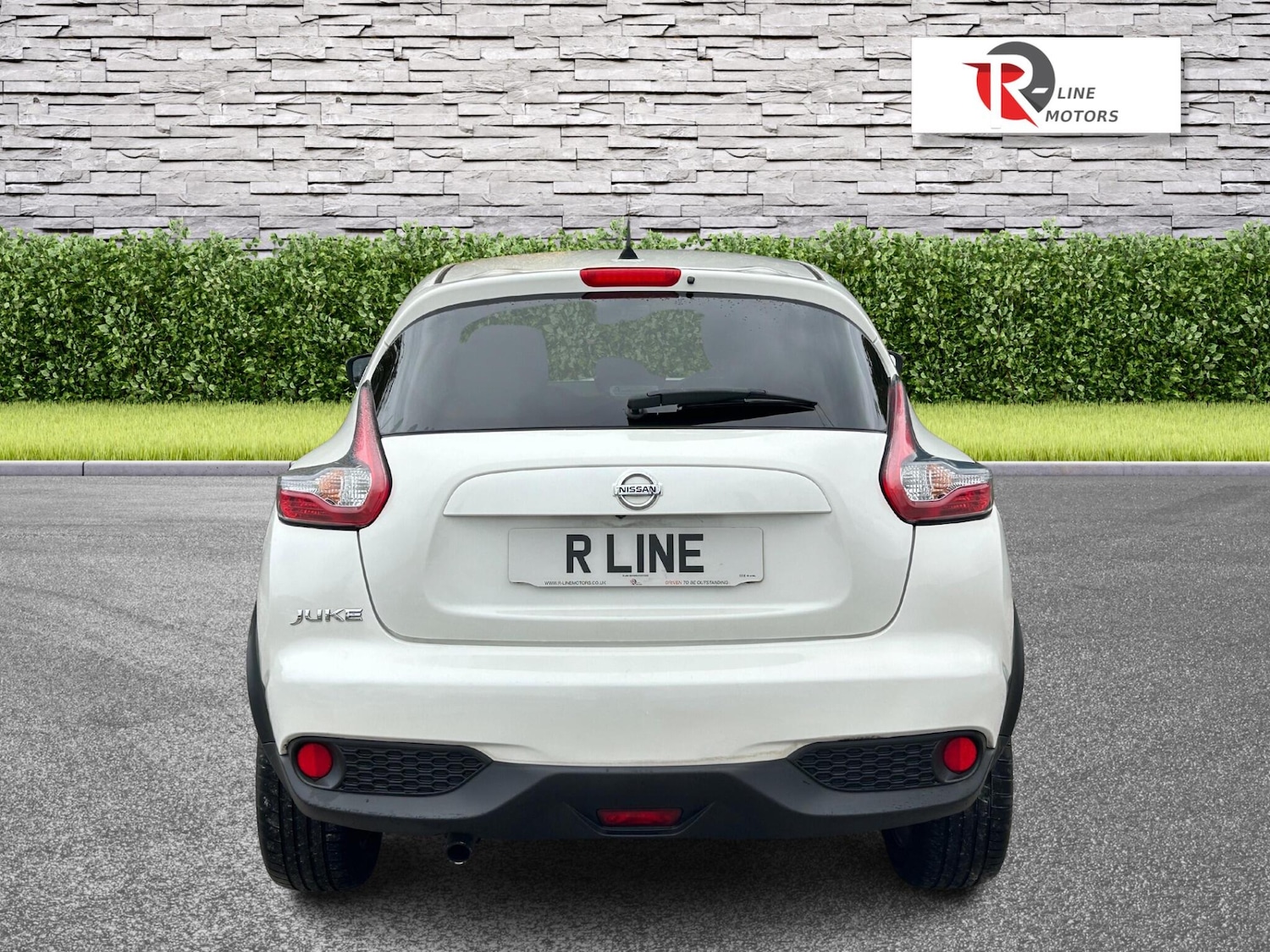 Used Nissan Juke 2015 for sale - 76440487: Photo 2