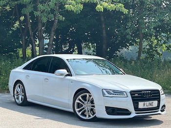 Used Audi S8 2016 for sale - 79012675: Photo