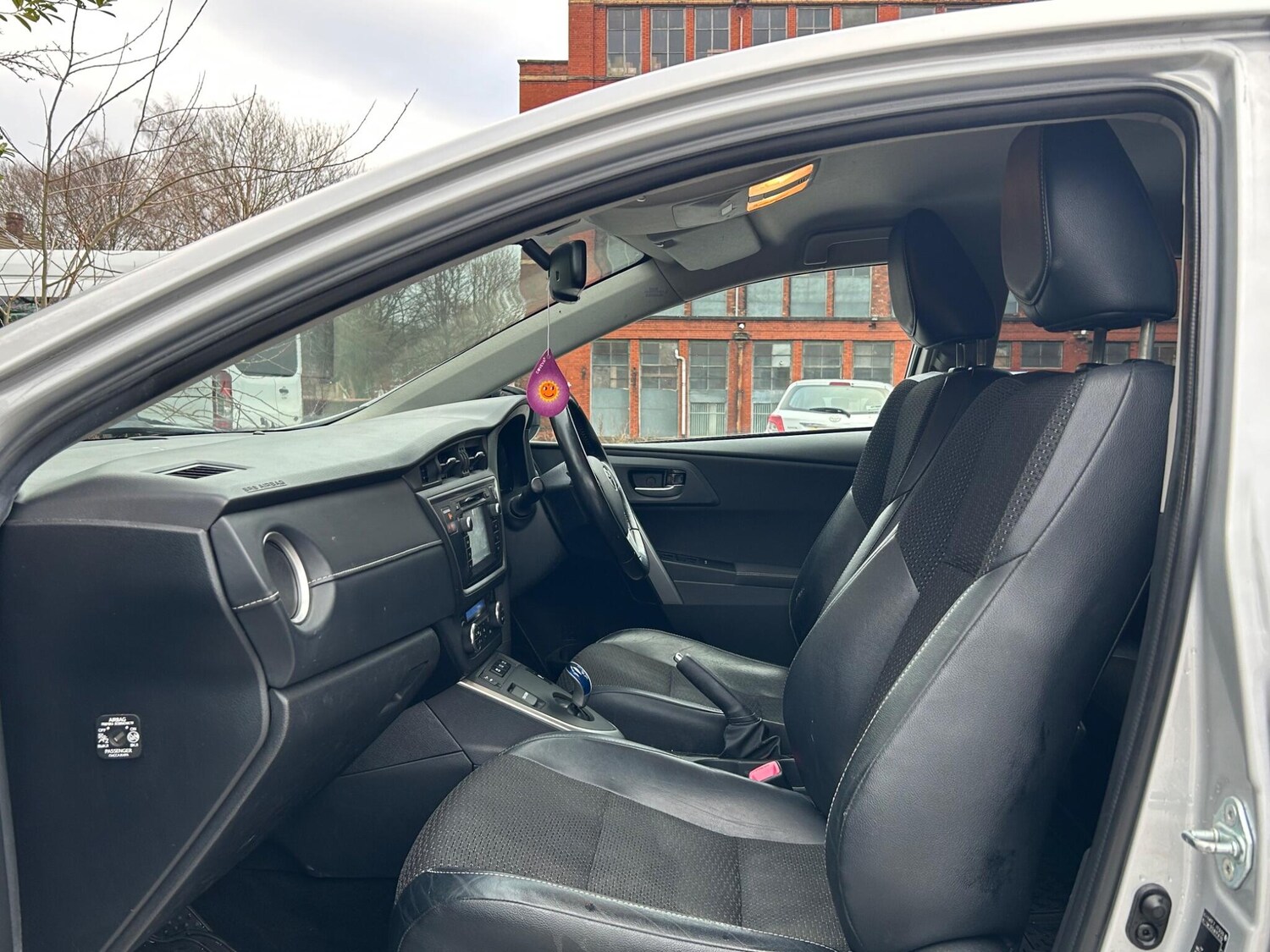 Used Toyota Auris for sale - 77060452: Photo 16