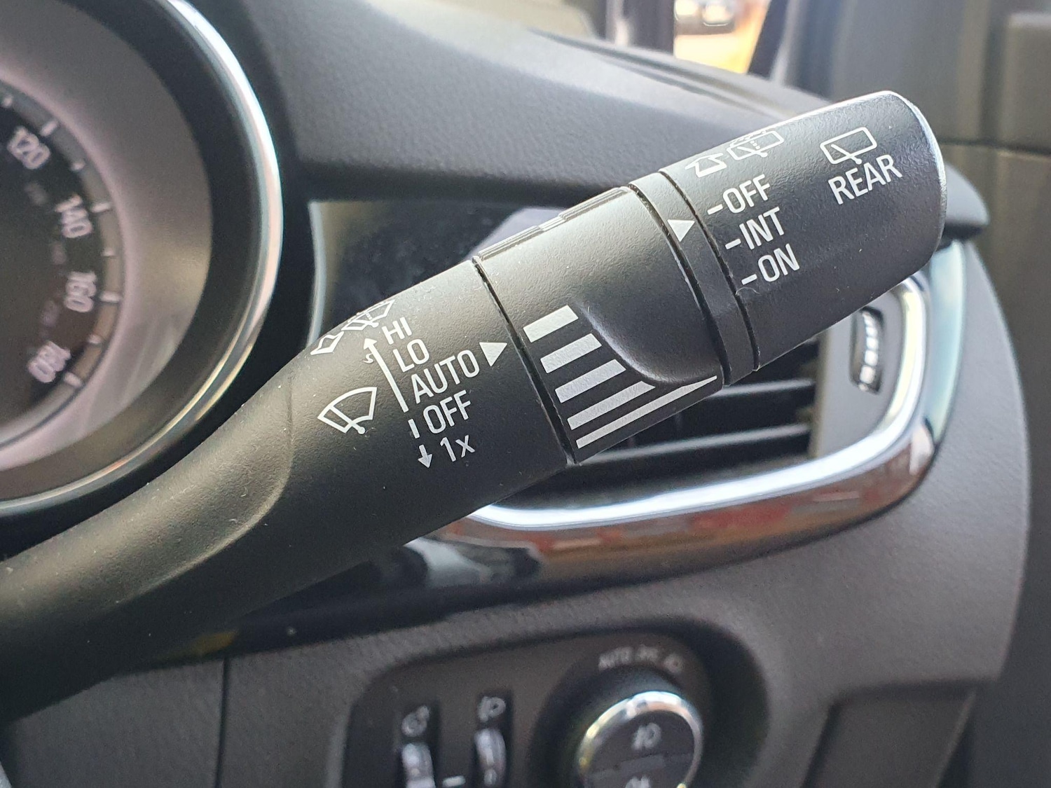 Used Vauxhall Astra for sale - 76993675: Photo 28