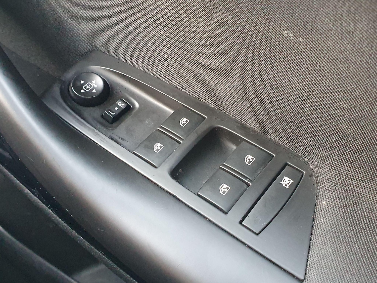 Used Vauxhall Astra for sale - 76993675: Photo 43