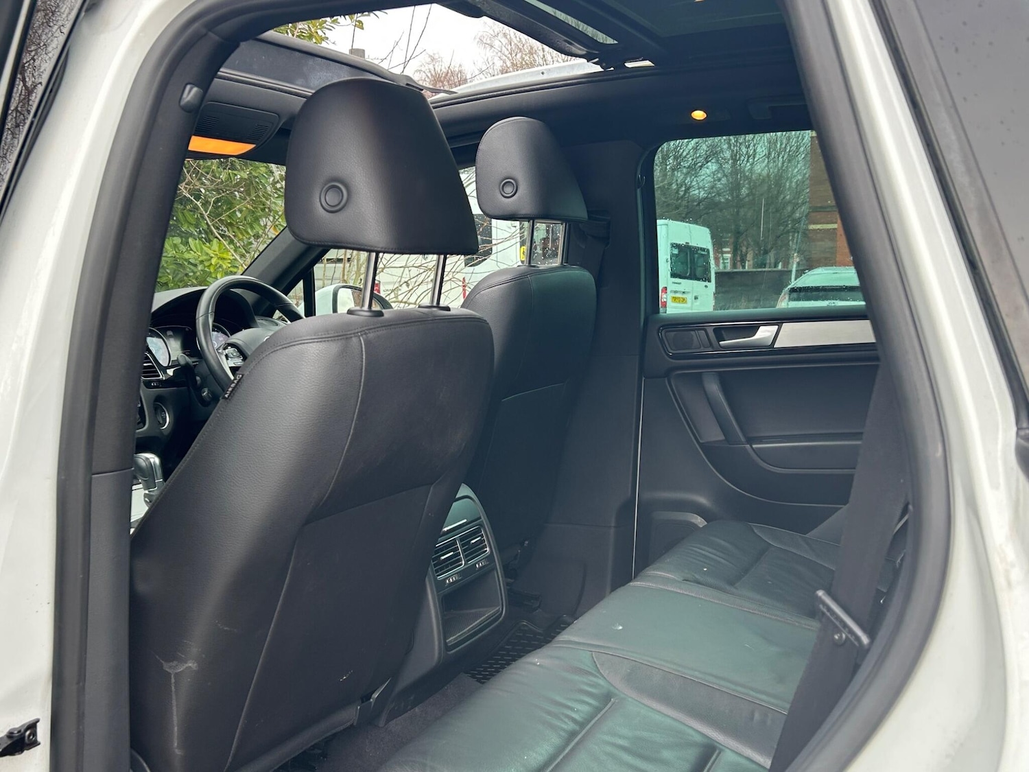 Used Volkswagen Touareg 2013 for sale - 77386487: Photo 24