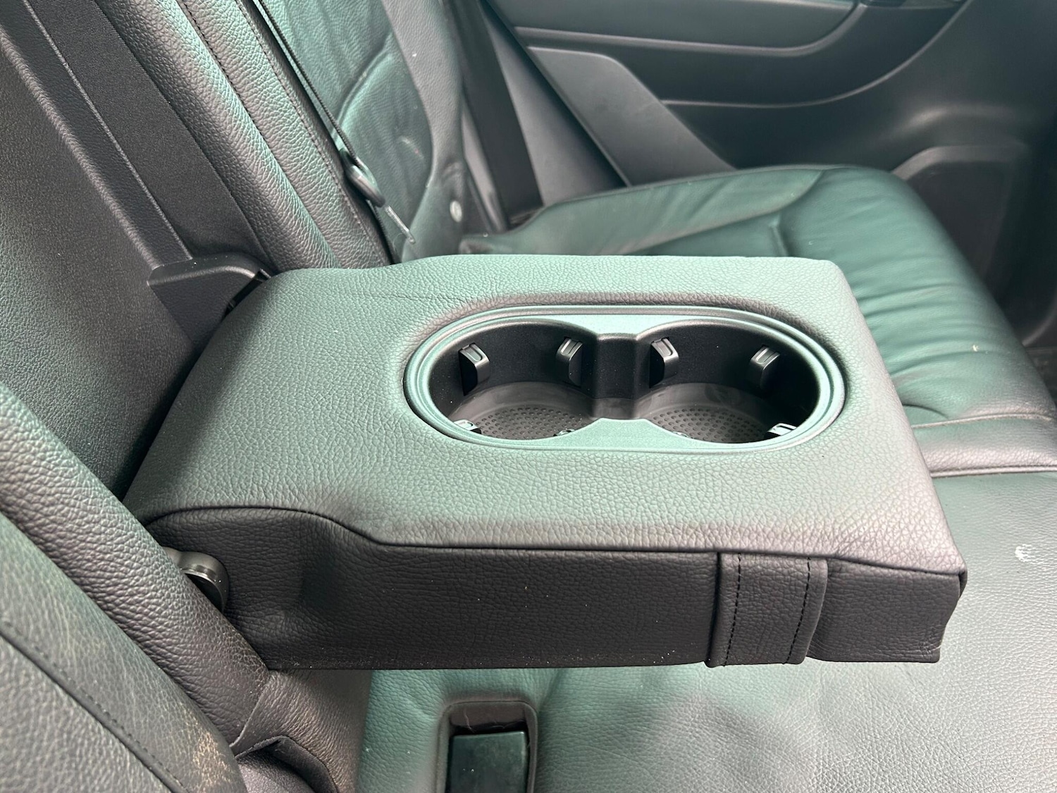 Used Volkswagen Touareg 2013 for sale - 77386487: Photo 28