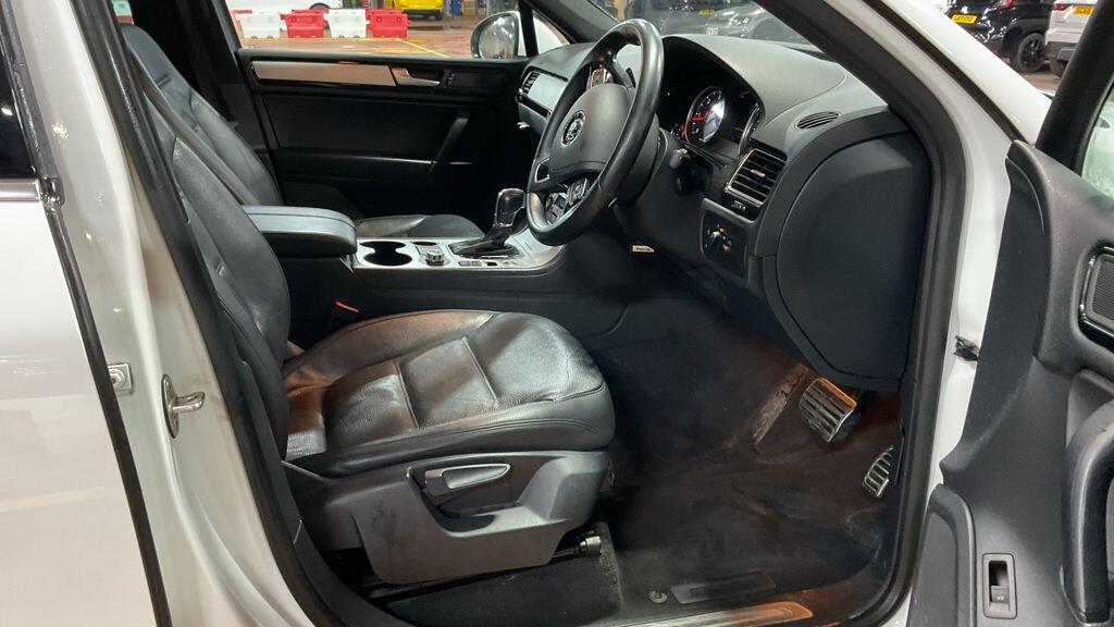 Used Volkswagen Touareg 2013 for sale - 77386487: Photo 9