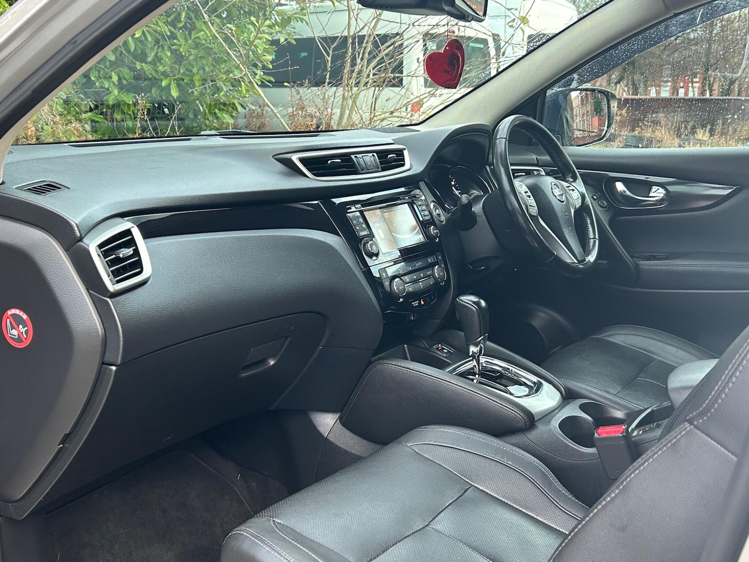 Used Nissan Qashqai 2014 for sale - 76865294: Photo 15