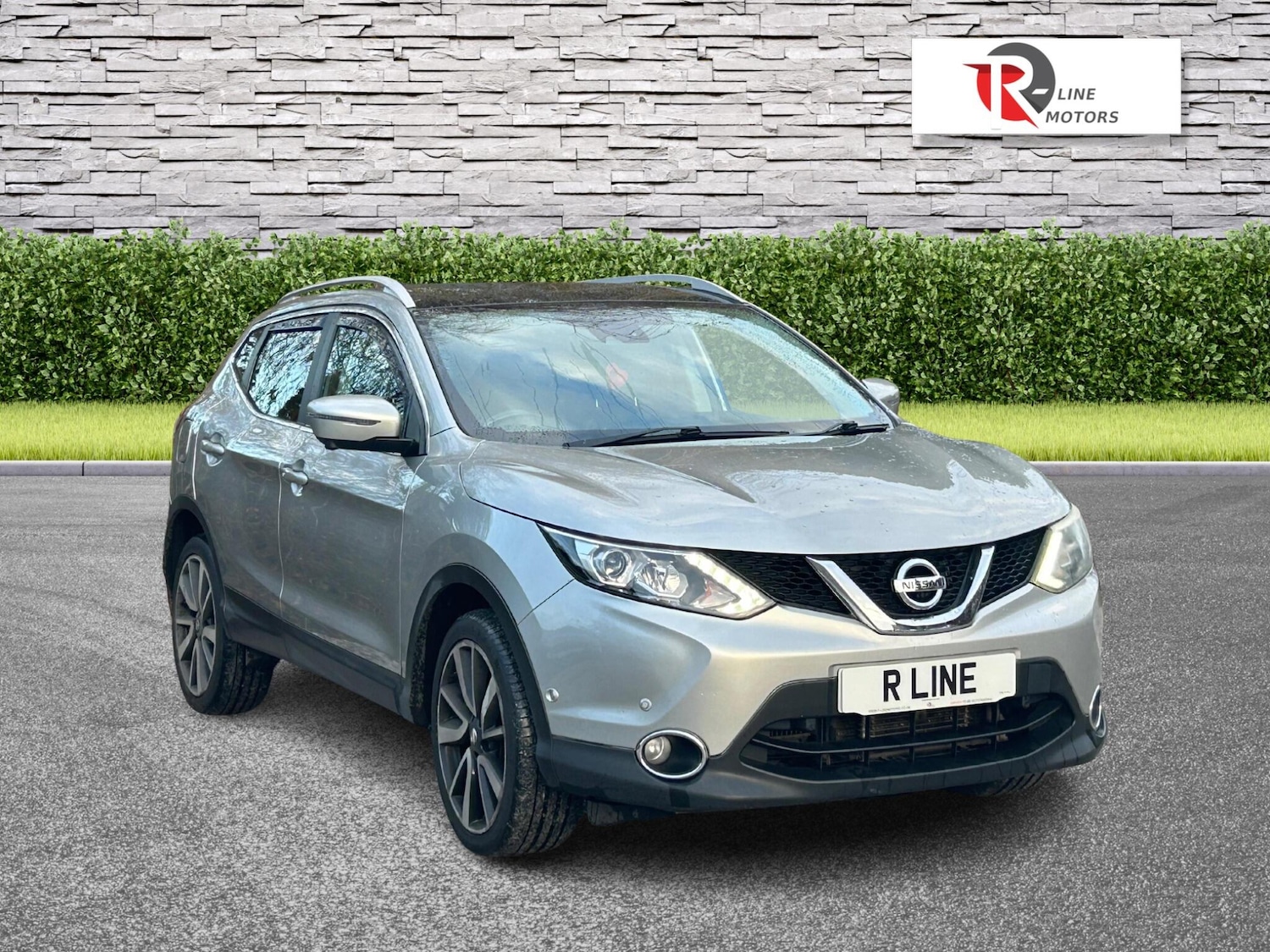 Used Nissan Qashqai 2014 for sale - 76865294: Photo 2