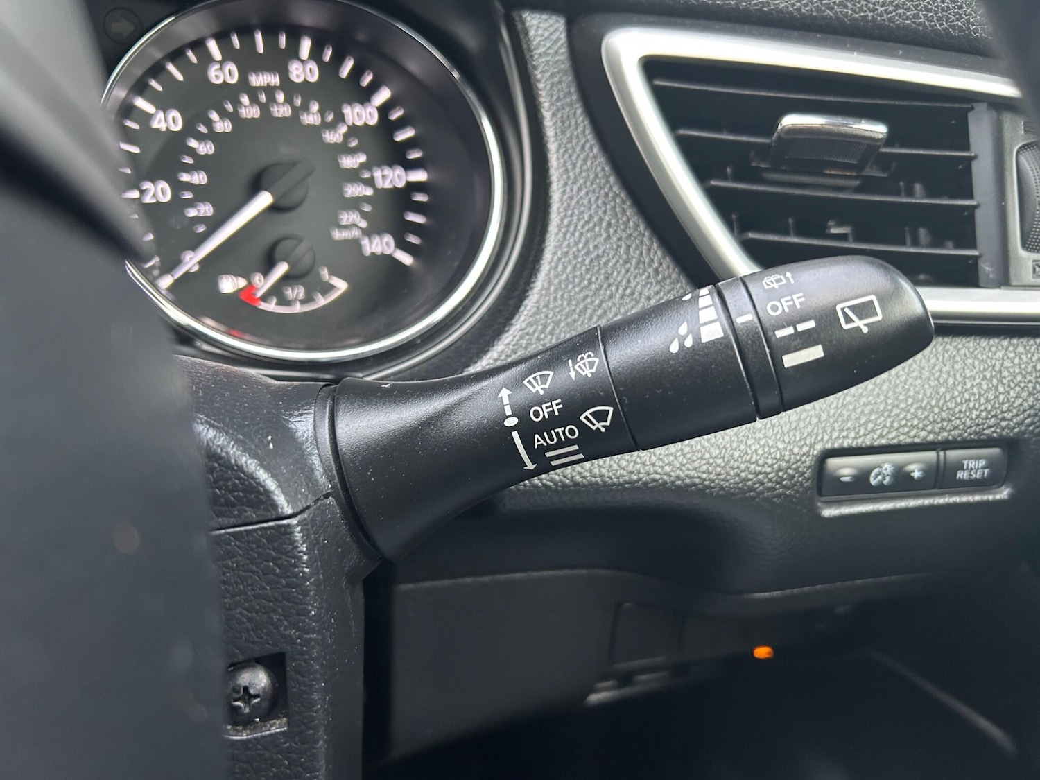 Used Nissan Qashqai 2014 for sale - 76865294: Photo 39