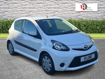 Used Toyota AYGO 2013 for sale - 76042662: Photo