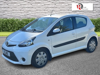 Used Toyota AYGO 2013 for sale - 76042662: Photo