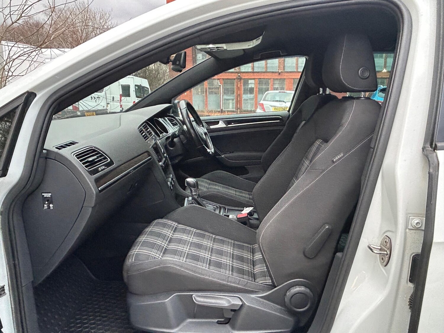 Used Volkswagen Golf for sale - 77496244: Photo 42