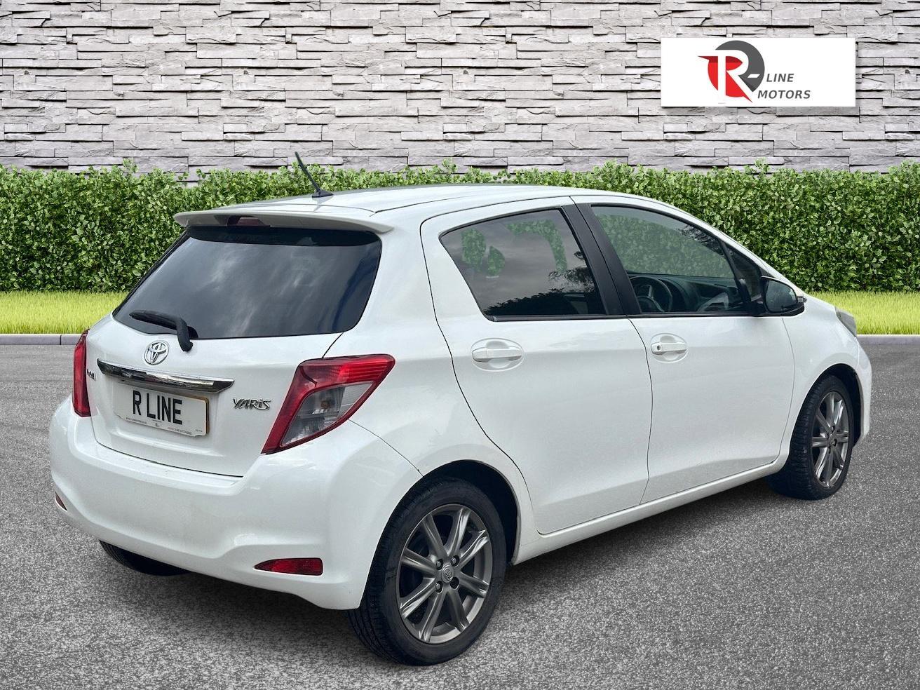 Used Toyota Yaris 2012 for sale - 76336291: Photo 15