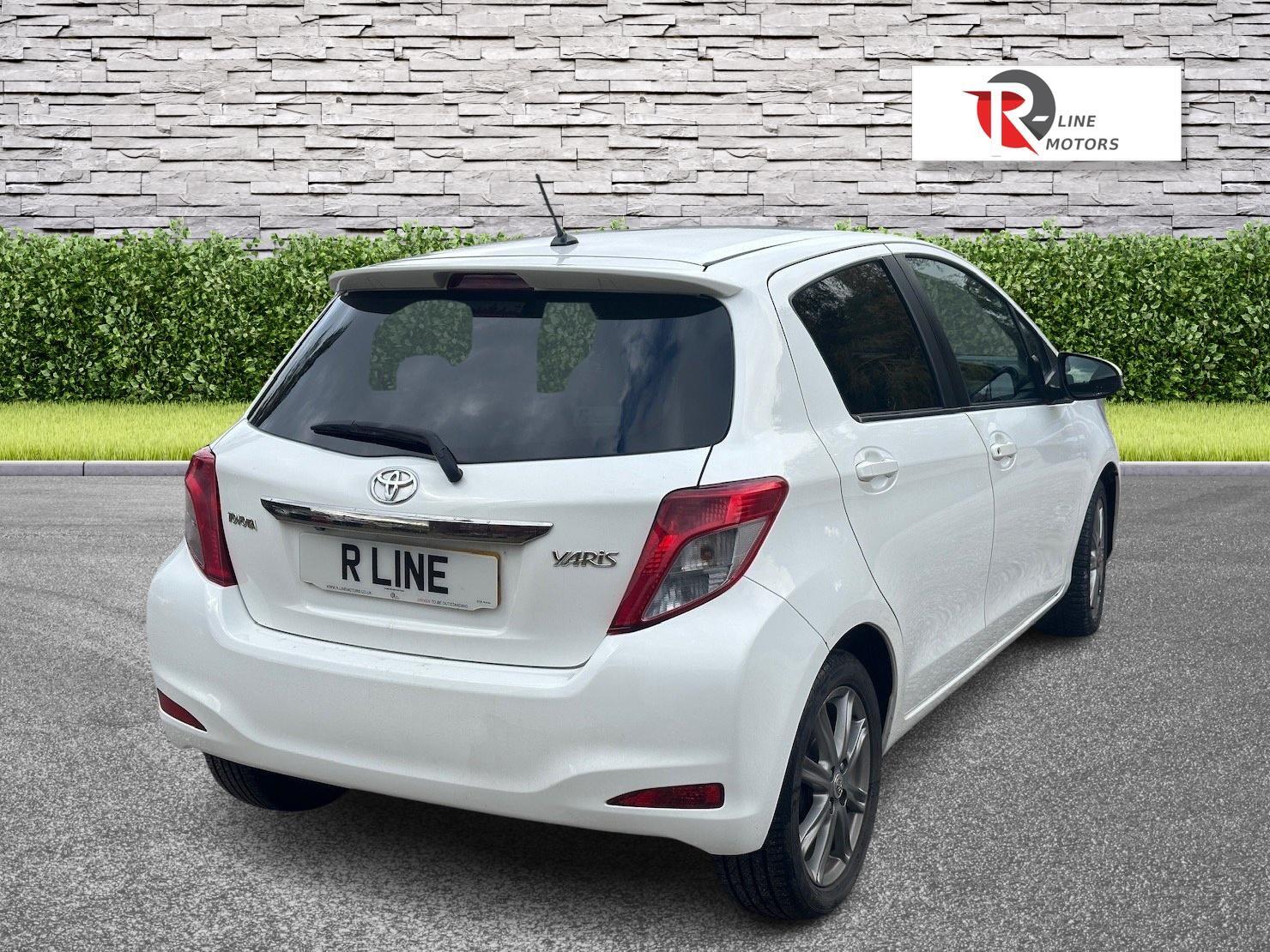 Used Toyota Yaris 2012 for sale - 76336291: Photo 16