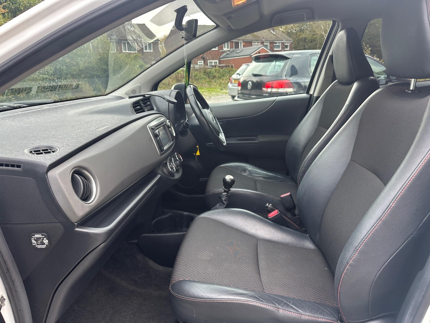 Used Toyota Yaris 2012 for sale - 76336291: Photo 20