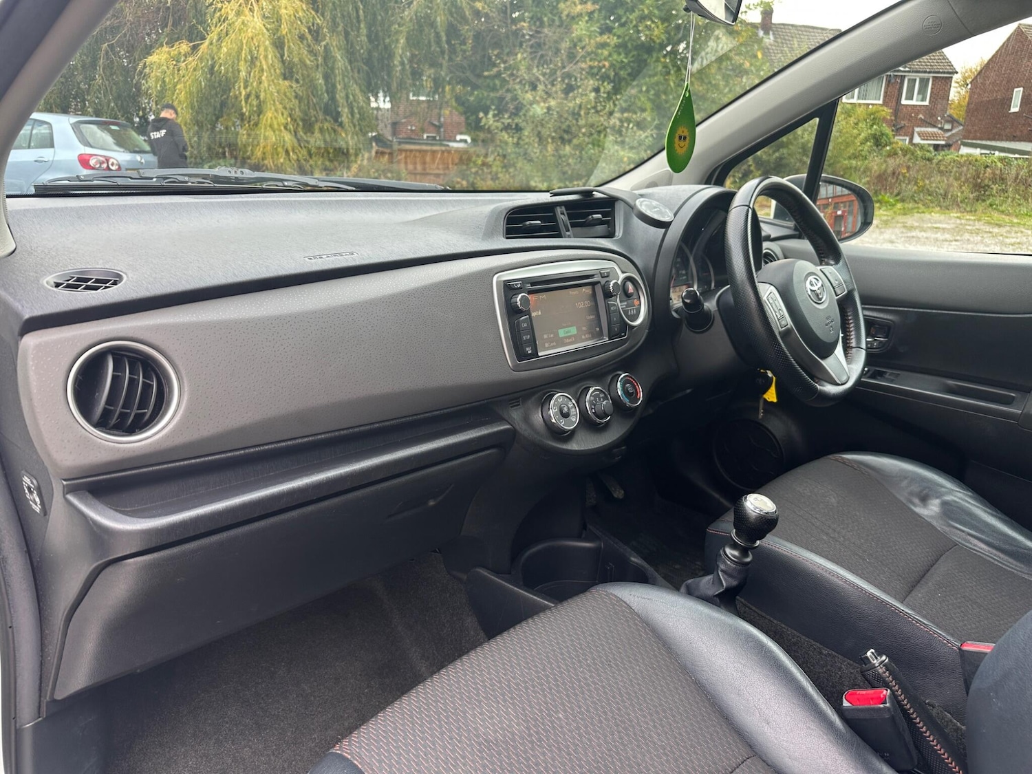 Used Toyota Yaris 2012 for sale - 76336291: Photo 25
