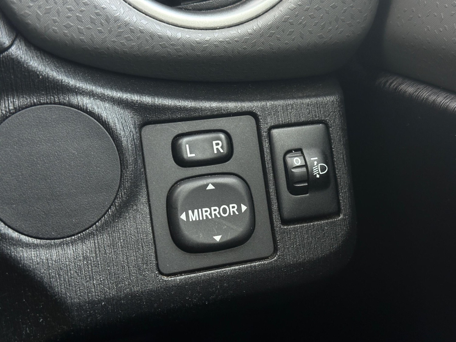 Used Toyota Yaris 2012 for sale - 76336291: Photo 40