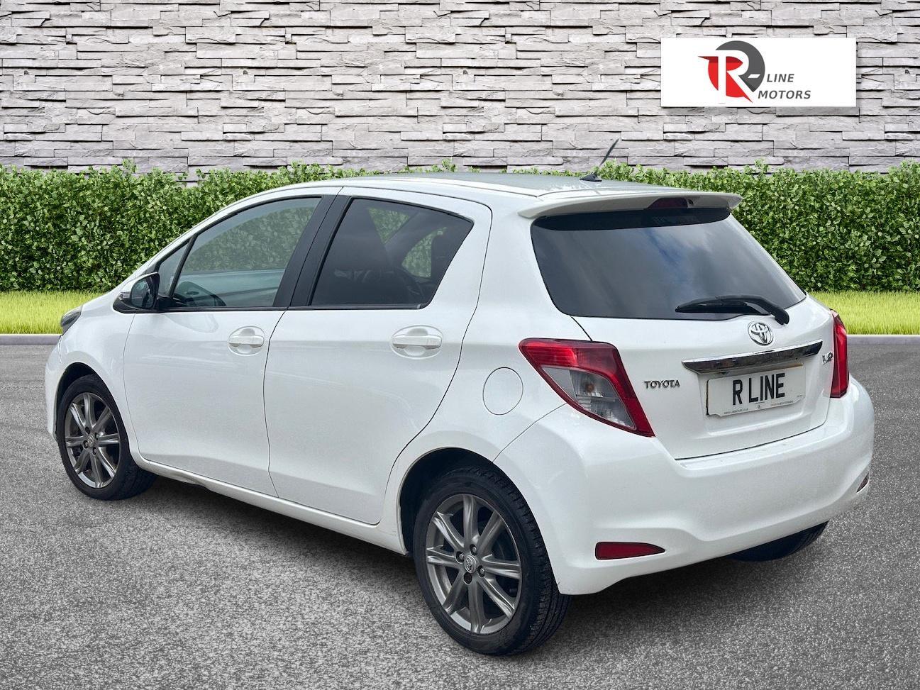 Used Toyota Yaris 2012 for sale - 76336291: Photo 6