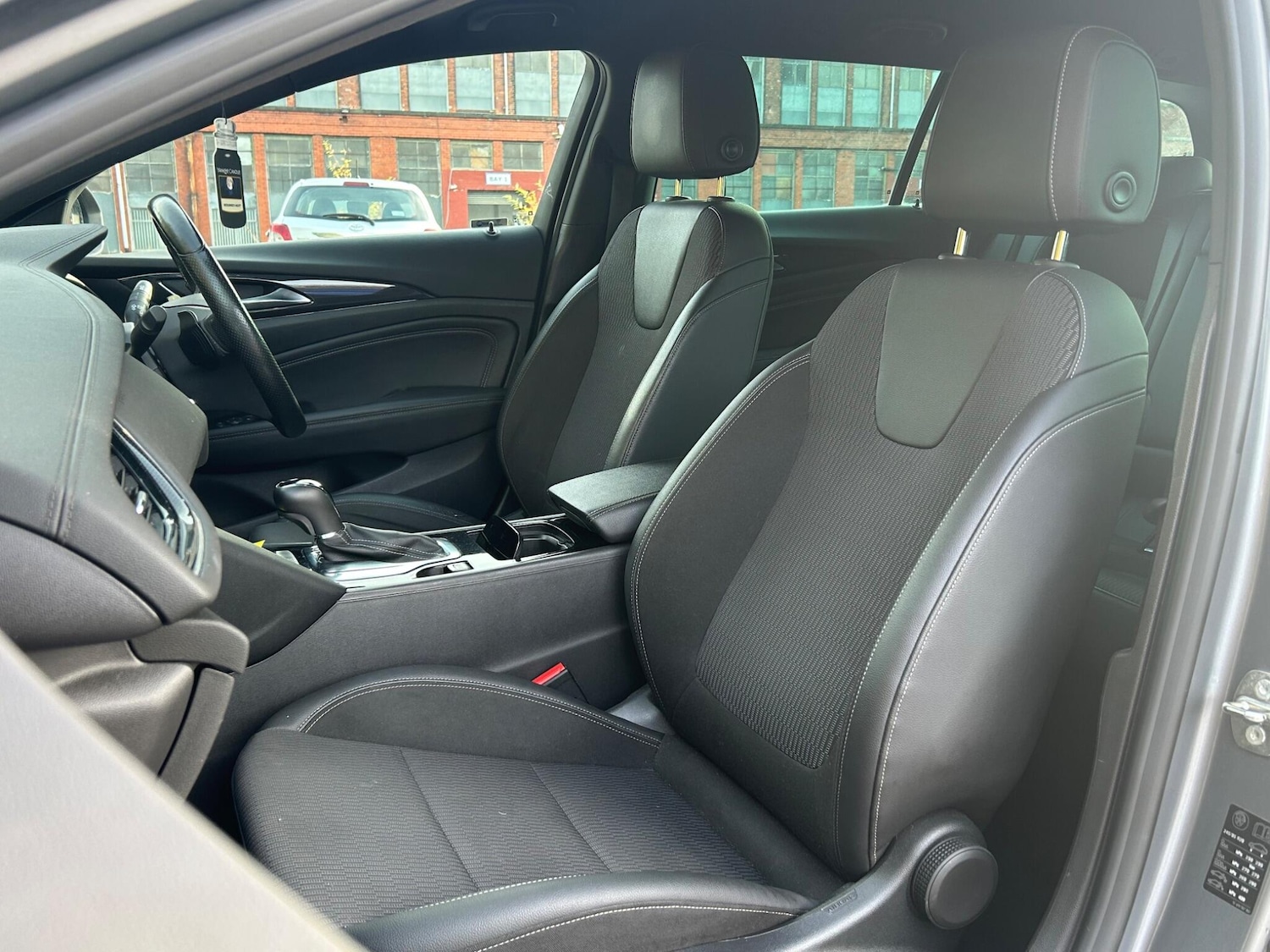 Used Vauxhall Insignia for sale - 76997648: Photo 26