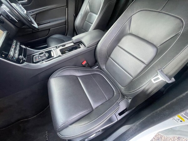 Used Jaguar XE 2018 for sale - 76306750: Photo 16