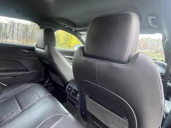 Used Jaguar XE 2018 for sale - 76306750: Photo 29