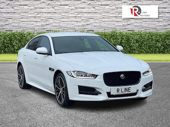 Used Jaguar XE 2018 for sale - 76306750: Photo 2