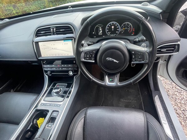 Used Jaguar XE 2018 for sale - 76306750: Photo 32