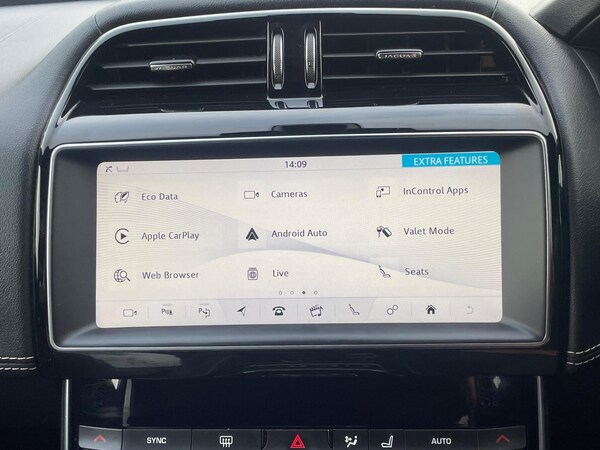 Used Jaguar XE 2018 for sale - 76306750: Photo 34