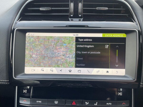 Used Jaguar XE 2018 for sale - 76306750: Photo 35