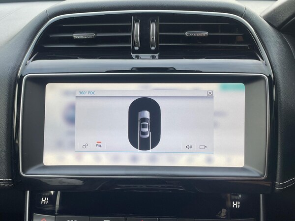 Used Jaguar XE 2018 for sale - 76306750: Photo 36
