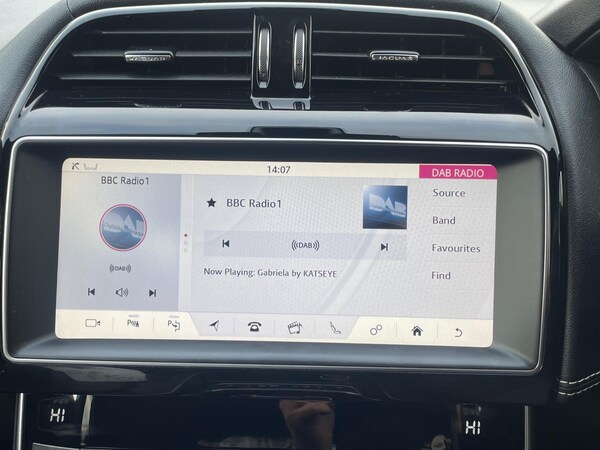 Used Jaguar XE 2018 for sale - 76306750: Photo 38
